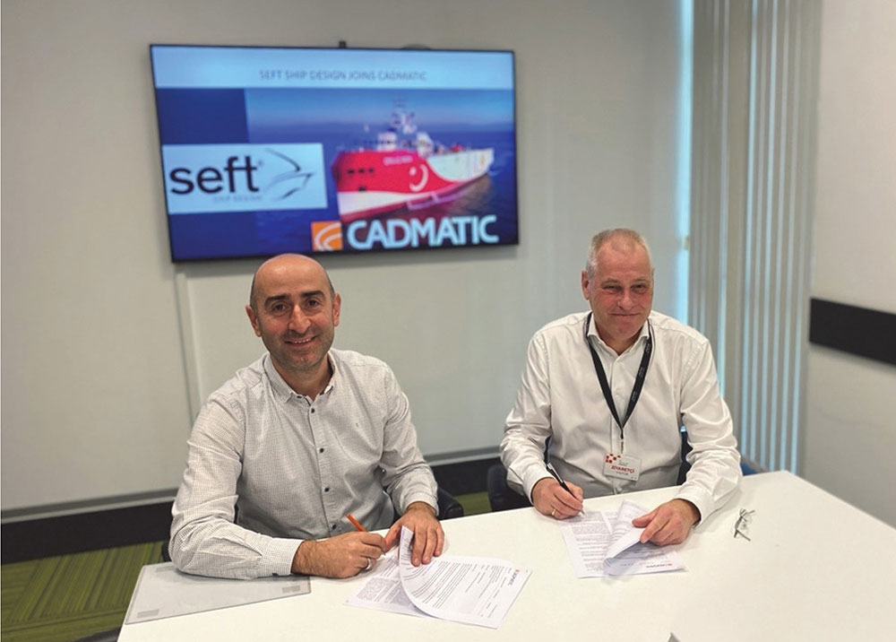 Mr. Semih Zorlu and Mr. Geert Tepper signing the deal