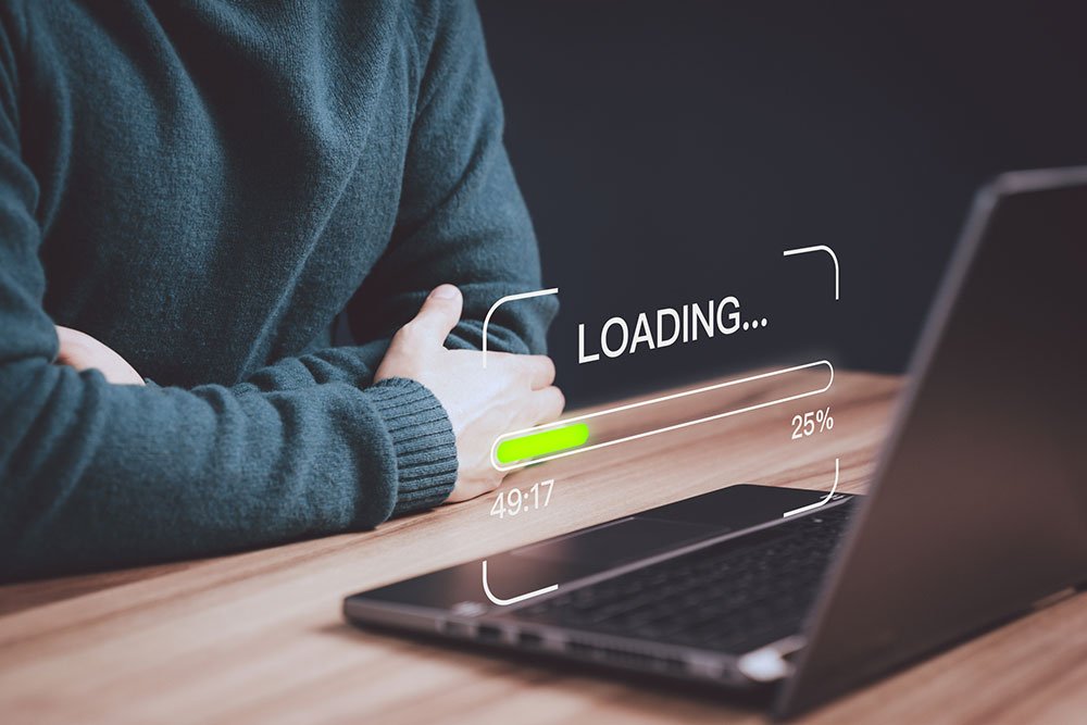 Liiketoiminnalliset haasteet CAD-piirtämiseen tarkoitetun perusohjelmiston käytössä sähkösuunnittelussa