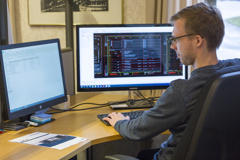 Joonas Puustelli, Telesilta