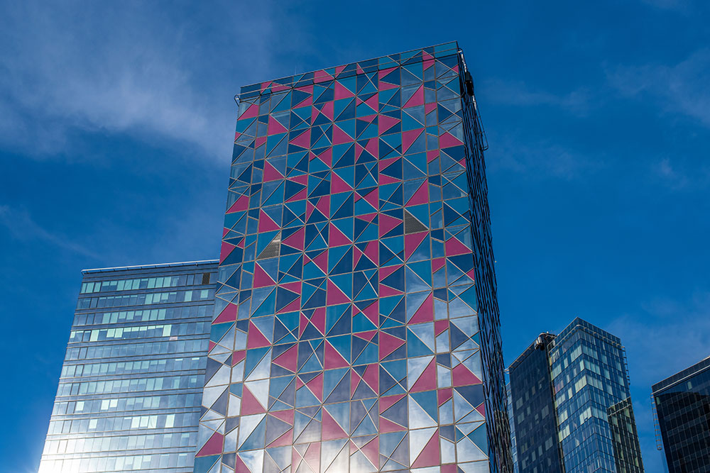 Skyon-rakennus Tallinnassa.